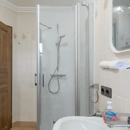 Lütte Stuuv Im Schlossgang *